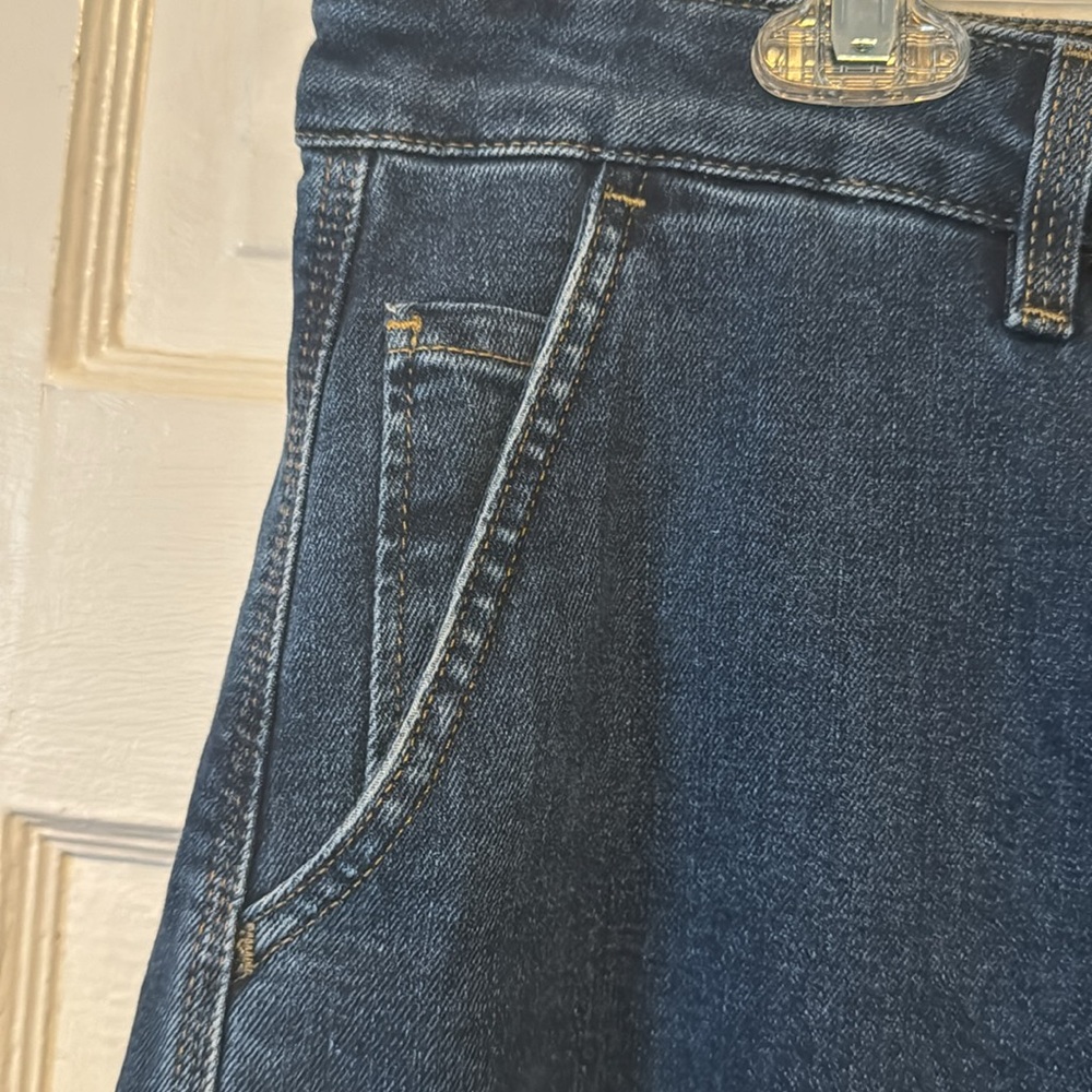 Woman’s Size 18 LL Bean Jeans - Picture 4 of 8
